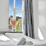 Modern By Harbor Apartment Bergen