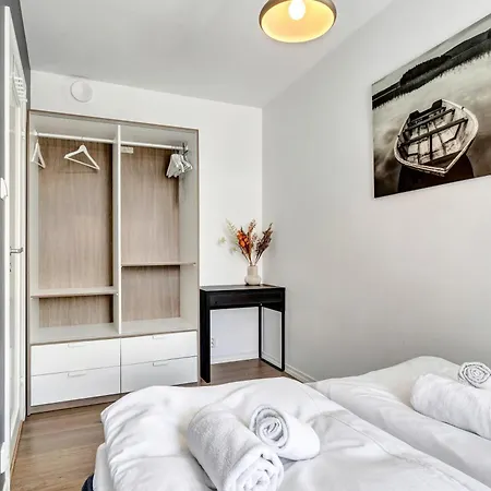 Apartment Modern By Harbor Bergen